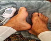 Happy new year and welcome to my big hairy sweaty Arab feet! For 2022 your resolution is to lick every part of my feet from my toes to my heels!! Until mid Jan only, the subscription is 50% off and only &#36;3.50! Come, kneel and serve ??????? from anklet feet from mallu