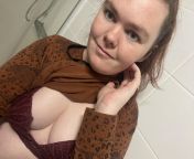 Random work selfie ? go follow my fansly for frequent updates selfies and bra and underwear content sub for more ? from aunty removing blouse and bra and boobs press outdoor for money
