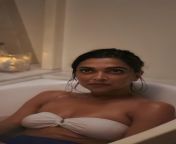 Cumdevi Deepika Padukone Looks Fucking Hot In Bath Tub !? Who Waana Join With Her In Bath Tub For A Hot Bathing Session!???? from malayalam varada hot in kaadhalikkalama