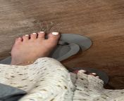 would you fuck this pakistani girls toes from pakistani girls sweeming video