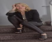 Naomi Watts dressed in black leather jeans and black coat and black heels? Wow, that is so punk rock-ish. Such a turn on for me. from elle twerk twerking in black leather