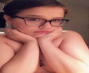 Only 8&#36; and I post daily! Silly sexy audios, full faced nudes, videos, blogs, erotica! DDLG focused from blogs