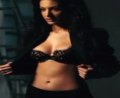 Amyra Dastur Navel in Black Dress from amyra dastur sex in mr movie hot 3gp