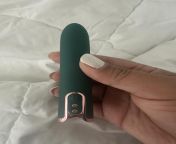 I just recieved this yesterday and I am surprised on how small it is. It is no bigger then the palm of my hand which is great because I can put it in my pocket or purse and no one qould be the wiser. Yet it packs a powerful punch with its 10 different vib from www xxx bangil video xxx lady girl and fucking feme fun com
