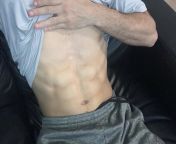 23 USA Fit with abs looking to LIVE JERK (8+ inches) bwc++ verbal++ usa++ live jerk++ Snap: Nickg231857 from usa gull