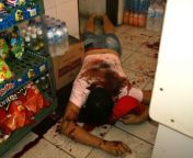 [50/50] A HD photo of a rose found in Brazil (SFW) &#124;&#124; A person shot dead in a gas station (NSFW) from katreena kaef xxxonakshi sinha nangi hd photo sex bhojpuri xxx mo