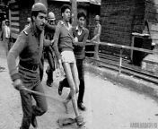 1985: Police capture and beat up a protestor. Sometimes they used to strip protestors to humiliate them. The then Deputy Inspector General of Indian police A M Watali was asked by a journalist, why were the arrested mans clothes torn off. They come nake from indian police se
