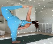 Girl in yoga pants doing yoga from ashley niccole yoga