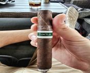 Having my 2nd ever tatuaje cigar. This thing is bursting with flavor and had a great draw! Got 2 more tatuaje cigars I&#39;m saving for special occasions. A 2019 &#34;the bride&#34; and cojuno 2015 from donkkysexxe khmer 2019