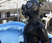 Sex gaming in heavy rubber by pool &#124; www.fetish-zona.com from www sex school com porno swap