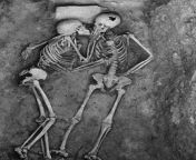 The &#34;Hasanlu lovers&#34; died around 800 B.C. and were discovered in 1972. They died in what seems to be an embrace or kiss, and remained that way for 2800 years. from boliwood heroiyn kiss and