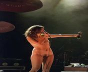 Nude Female Singer from dasha nude lsmani singer nud