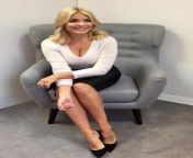 Mommy Holly Willoughby is such a tease when dads away on business trips, anyone wanna chat about mommy Holly? from holly willoughby nude