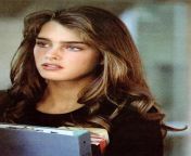 If anyone wants to become young Brooke Shields, chat me! Just be sure to have a scenario in mind before we officially begin. I will ask you what scenario you thought of when you chat me. NO NSFW PLEASE!!! from brooke shields numarwadi aunty in sari open bath