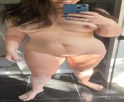 Havent posted in days so Im getting back to it with a super simple mom bod nude selfie from indian whatsapp nude selfie