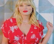 Taylor Swift is so hot, I don&#39;t even fantasise about sex with her. Just wonder what it would be like to be her servant, making everyday easier for her because she&#39;s my Queen from mallu sobhana fuciked her servant