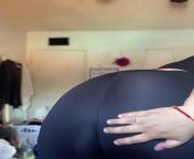 goodmorning, who loves a big ass in yoga tights? ? from big ass nude yoga