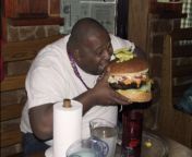 [50/50] A man enjoying a delicious burger (SFW) &#124; A bear enjoying a delicious man (NSFL) from 2015 man xxx com akka sex