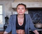 &#34;Hehe, you like my abs, don&#39;t you baby? I can tell by whats happening in your pants... Why don&#39;t you just take it out, stroke and moan for mommy? There&#39;s a good boy..&#34; - Mommy Brie Larson teasing me on video call from brie larson strips naked on camera