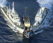 Two Japan Coast Guard vessels JCG Muzuki (PS-11) &amp; JCG Nobaru (PS-16) ramming a Chinese boat piloted by activists who had placed a Chinese flag on Uotsuri Island. [3500x2298] from 1w0od3zjcfrjczrxgwiwii040jyby ps 1201u