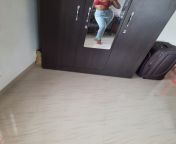 flaunting her curves ?....(24(m)/24(f)) mallu couple from Bangalore...c4c..c4f?? from mallu couple mobile recording