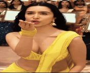 damn look at those milkers guys ? really she makes me cum with her expressions too ? this yellow saree is my most cummed song from TJMM movie from yellow saree anty husband friend hot romance