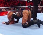 Becky lynch on all fours ? from becky lynch fakes