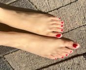 Desi Virgin Teen Feet from desi villege teen girl