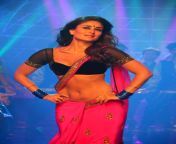 Kareena navel in pink saree with black blouse from nidhi kumari 99 pink saree with