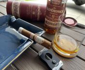 My first time trying a cross cut. Don Pepin Garcia Series JJ alongside The GlenDronach 12. Great compliment, imo - light spice and sweetness with just a bit of complexity. First time trying the Don Pepin Garcia as well. from desiree garcía