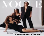 Kareena Kapoor, Tabu and Kriti Sanon from kareena kapoor xxx au