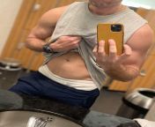 (30) TW gym boy, checking out my waistband in between sets ?????? from 144 chan lick hebe 7 mir sets