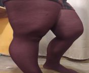 Hi! I&#39;m mylena and I&#39;m new ? my roomate convince me to share my thick thighs ! You like them? from new lesbians roomate