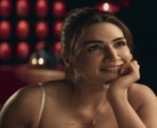 Ahhhh kriti baby cleavage show ?....join my reddit page...link in my comment box?? from dilkhush reporter cleavage show