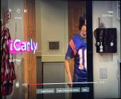 In iCarly, Freddies apartment sign looks like a penis from icarly pelada