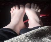 Not the greatest photo, a little out of focus... but couldnt resist sharing a look at my wifes naked feet from a couple weeks ago. from samus feet stk18