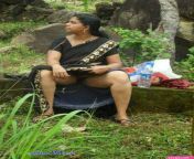 Aunty in park ?? from tamil aunty in bra and petticoatywood