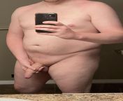 31, 63, 270lb, a little camera shy. Ladies okay with stretch marks my dms are open from secret camera in ladies