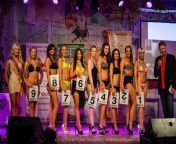 Catwalk numbers on the shild 9 left 1 right from ftv breast catwalk