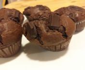 Check out these chocolate chunk muffins I made! from chunk li 3d