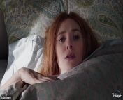 Your mom Elizabeth Olsen wakes up in her bed: she&#39;s naked, her body is aching and her head still feels dizzy. As she sees you sitting in front of the bed she remembers what happened: she passed out yesterday as you were fucking her ass and it seems li from latasha naked sexy body