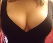 Her tits look amazing in low cut shirts from aunty showing boobs in low cut nighty clipsage