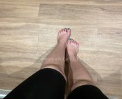 New green on my Arabic Muslim Feet, what do you think? (oc) from yasmina khan bengali muslim girl onlyfans new 2021 leak 6 hd videos and 400 pics 4