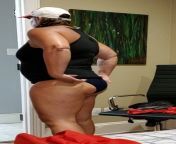 Real Mom. Real Big Ass &amp; Real Thick Thighs. Real Cellulite. Real Sexy. That&#39;s Momma. from xxx muve saxe real mom