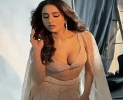 Sara ali khan hot tits ? from www dr aima khan hot
