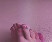 BLACKPINK Kim Jisoo&#39;s feet pic posted on Weverse (color corrected) from nazial bal