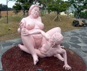 Fat and thin, a very strange statue in South Korea. from khin thin