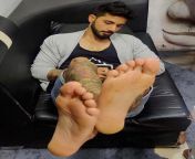 Who would lick up and down this Indian models feet? from indian booms s