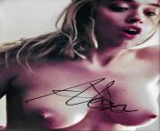 Aimee Lou Wood nude close-up autograph from Sex Education (2019) with ACOA certification SB96569 from bonnie lou coffey nude