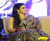 Kajol is basically that aunty we all know, who always flex her armpits for no reason pretending she&#39;s adjusting her hair in family gatherings or society functions. Her broad underarms with &#39;desi-aunty stubble&#39; looks so hot, smelly &amp; mature from www xxx sexi kajol dev com i aunty fam
